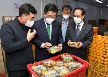 한국농수산식품유통공사 김춘진 사장, 스마트팜 활용 미래농업 발전방안 논의