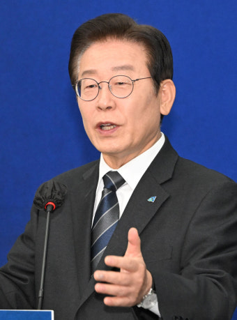 與 “이재명 위한 특검 국민이 거부할 것...대장동 진실, 이 대표 턱밑까지”