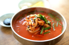 [Food &] 직장인의 3대 점심메뉴 ‘웃기는 짬뽕’