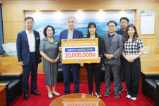 ㈜마이비, 저소득층 청소년 위해 창원특례시에 교통카드 기부