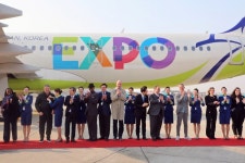 에어부산 랩핑 항공기, 하늘 위 엑스포 홍보대사 “지구 74바퀴 운항”