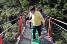 고성군, 새로운 랜드마크 구절산(폭포암) 주변 정비 실시