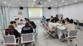 놀이와 배움이 공존하고 학교와 마을이 행복해지는 공간