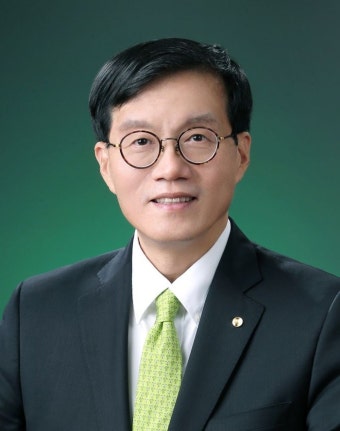 BIS 금융시스템위 의장에 이창용 한은 총재