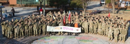 동두천시자원봉사센터·미2사단 210포병 미군장병, 상패동 연탄배달 봉사 및 환경정화