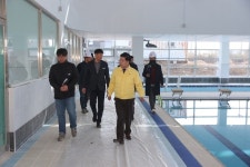 이상근 고성군수, 문화체육센터(수영장) 사업대상지 현장점검