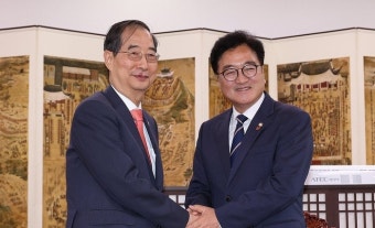 우원식 “국회와 정부 관계 바로서야”…한덕수 “협치 리더십 믿어”