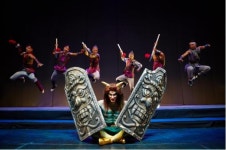 인천문화예술회관이 선보이는 국내 최고의 익스트림 퍼포먼스 <인피니티 플라잉>