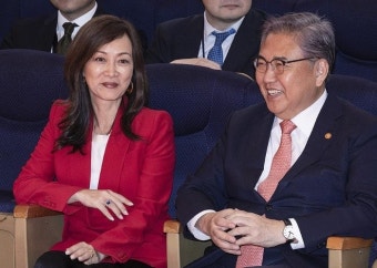 野 “대통령실 홈페이지에 수미테리 칼럼…尹정부가 긴밀히 활용”