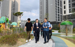 김동근 의정부시장, 복합문화융합단지 내 첫 준공 아파트 현장 방문