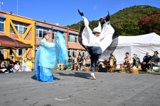 군위 삼국유사교육문화회관 찾아가는 공연   청아 청아 내 딸 청아 성황리에 종료