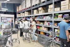 “판매원 전락한 약사… 보건의료체계 붕괴 위협”