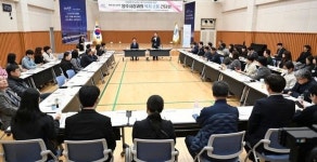 양주시, 숲속 맨발걷기 산책로 조성사업 추진을 위한 현장간부회의 개최…연푸른초등학교  안전한 등하교 관련 현장점검·학부모 간담회 실시