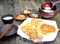 [맛있는 풍경] 빈대떡·전과 함께 고급막걸리 한잔 캬~
