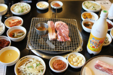 명품 흑돼지 한류스타를 꿈꾸다