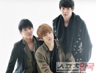 JYJ, 첫 팬미팅은 화이트데이 선물이에요~