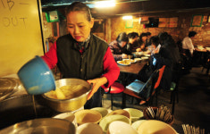 고갈비집술도가 | [포토&스토리] 고갈비 막걸리 뿐이지만… 젊음과 낭만이 넘쳐나는 곳