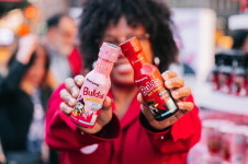 삼양식품 불닭볶음면 美인기 텀블러 오왈라와 어깨 나란히