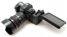 DSLR 디스플레이가 답답하다면?