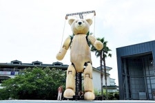 제주 테디베어 뮤지엄의 9m 자이언트 테디베어 ‘시선집중’