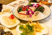 신선한 맛 즐기려면 해인일식집