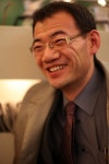 [안중찬의 書三讀] 유종순 <노래, 세상을 바꾸다> 봄을 부르는 광장의 노래