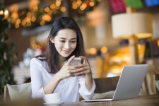 커지는 온라인 시장…통신판매 사업자 5년간 크게 늘어