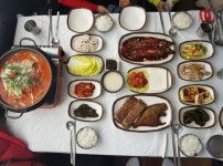 [맛집 기행] 강릉 경포대 초당순두부 맛집 ‘농촌순두부’…순두부전골·청국장 정식 선보여