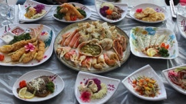 [맛집 기행] ‘모자대게’, 80년 전통의 영덕대게 맛집으로 강구항 찾는 관광객들에게 ‘인기’