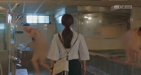 목욕탕신 논란, 해당 장면 보니..