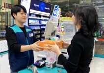 GS25 편의점 택배 접수건 2년 연속 1천만건 달성…3월17일까지 국내 택배 200원 할인