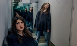 [ND리뷰][제21회 서울국제여성영화제] ‘마우스피스’, 이 시대의 엄마와 딸들에게 전하는 묵직한 메시지