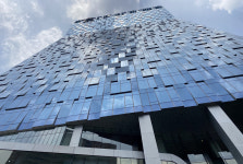 SKT, 기존 통신과 신설 ICT투자회사 둘로 나뉜다