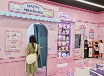 롯데마트 토이저러스 청량리점, 김포공항점에 산리오 마켓 운영