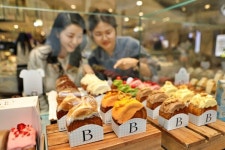 송리단길 핫플레이스 베이커리 블레어 팝업스토어, 잠실에서 최초 공개