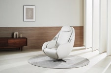 세라젬 안마의자 파우제 M6 사전예약 3주 만에 1200대 돌파