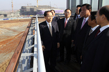 자유선진당 이회창 대표 도청신도시 건설현장 방문