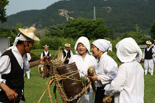 예산 대흥장, 보부상 난전놀이로 흥겨운 장터 마련