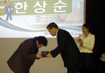 온양권곡초, ‘만학도의 특별한 졸업식’