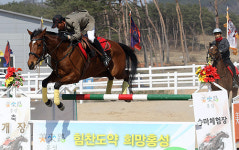 홍성군, 17일 군 직영 승마체험장 개장식