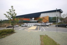 아산시, 이순신 빙상장·체육관 13일 개관