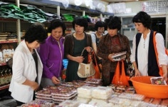 당진시 간부 공직자 부인 ‘전통시장 활성화 나서’