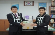 최상식연구소, 신창면에 스파이더 안전조끼 기탁