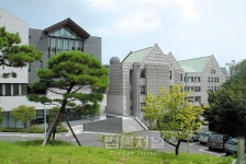 [수치로 보는 로스쿨 10년] 이화여자학교 법학전문대학원