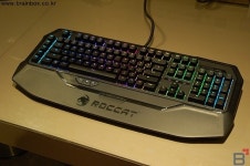 [컴퓨텍스2015] ROCCAT, 버튼 개수, 크기, 위치까지 내 마음대로! NYTH 출시 초읽기!