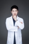 여드름 고민 그만, 효과적으로 치료하는 방법은?