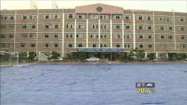 ‘석면 검출’ 감람석 자갈 학교 운동장 폐쇄