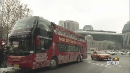 전통시장 2층 시티투어 버스로 누빈다