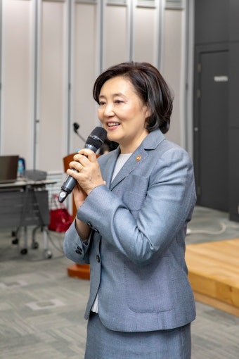 박영선 장관, 금융인들 만나 '소상공인‧창업기업‧성장기'에 맞춤형 금융지원 당부
