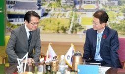 이철우 경북도지사, 주(駐)부산일본총영사 만나... 우호증진 및 경제교류 협력 논의